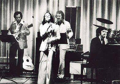 pat04_a.jpg (26037 bytes)